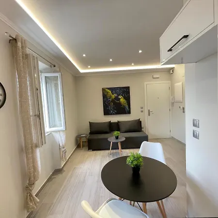 Aristotelousapartment アパート